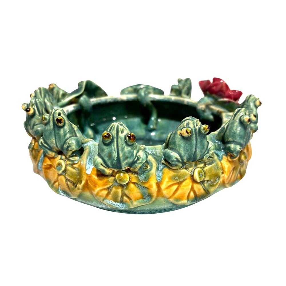 Majolica style green pottery planter pot low vase with frogs on lily pads